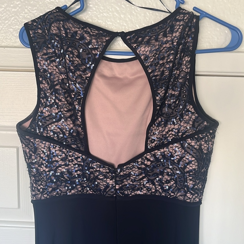 Navy formal dress. Brand Nightway. Size 8 - Picture 3 of 3
